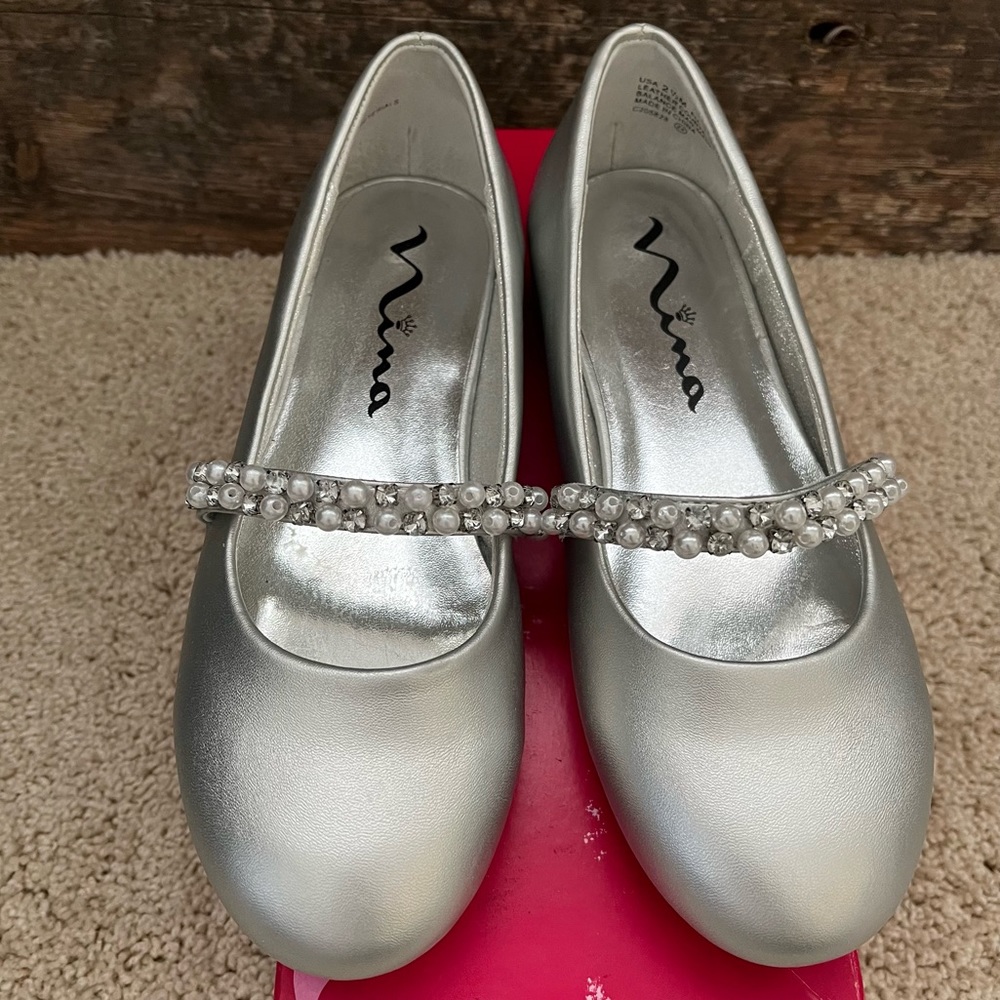 Nina Shoes Silver Pearl-Embellished Mary Jane Flats